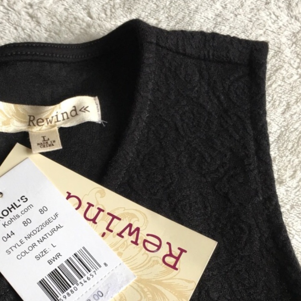 {REWIND} Black Lace Trimmed Overlay Empire - Picture 6 of 7